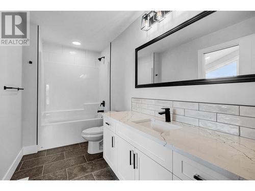 1127 Monarch Court, Prince George, BC - Indoor Photo Showing Bathroom