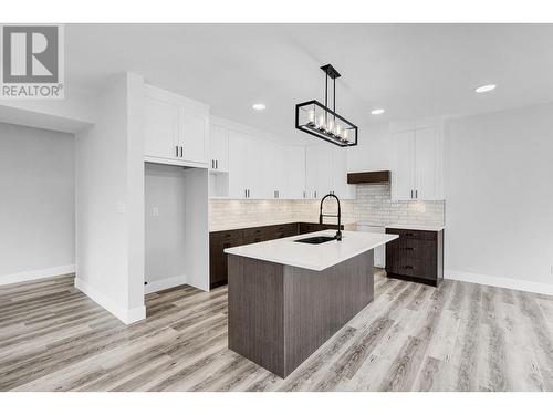 1127 Monarch Court, Prince George, BC - Indoor Photo Showing Kitchen