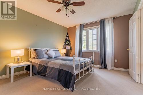 256 Johnson Street, Barrie, ON - Indoor Photo Showing Bedroom