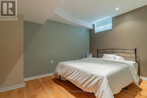 256 Johnson Street, Barrie, ON - Indoor Photo Showing Bedroom