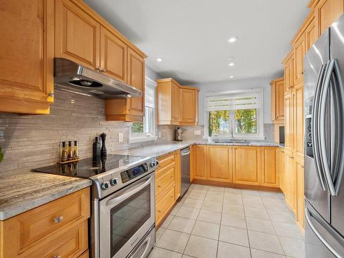 Cuisine - 1638 Boul. Perrot, Notre-Dame-De-L'Île-Perrot, QC - Indoor Photo Showing Kitchen