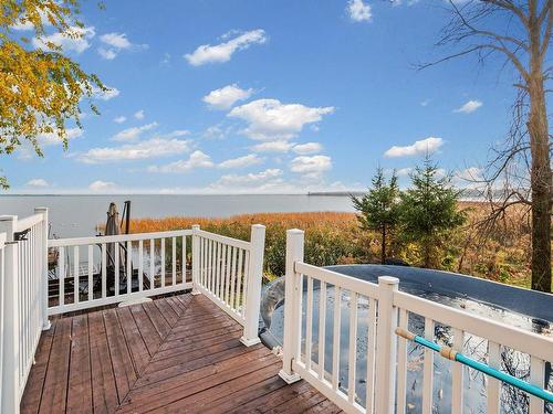 Piscine - 1638 Boul. Perrot, Notre-Dame-De-L'Île-Perrot, QC - Outdoor With Deck Patio Veranda