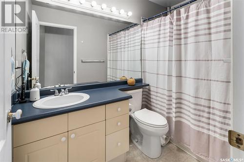 120 515 Mcwillie Avenue, Saskatoon, SK - Indoor Photo Showing Bathroom