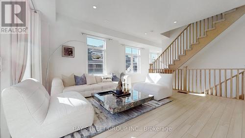 1 Sissons Way, Markham, ON - Indoor Photo Showing Living Room