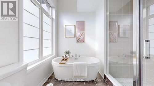 1 Sissons Way, Markham, ON - Indoor Photo Showing Bathroom