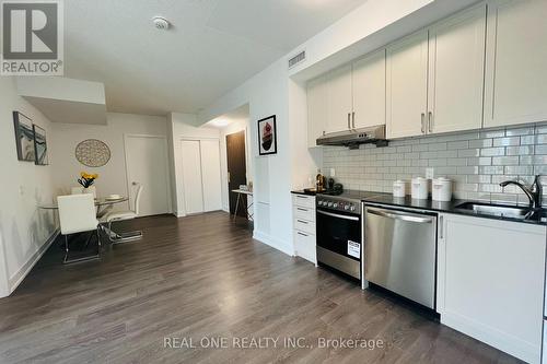 510W - 268 Buchanan Drive, Markham, ON - Indoor Photo Showing Kitchen