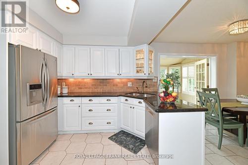 82 Grath Crescent, Whitby (Blue Grass Meadows), ON - Indoor Photo Showing Kitchen