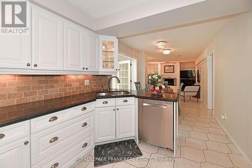 82 Grath Crescent, Whitby (Blue Grass Meadows), ON - Indoor Photo Showing Kitchen