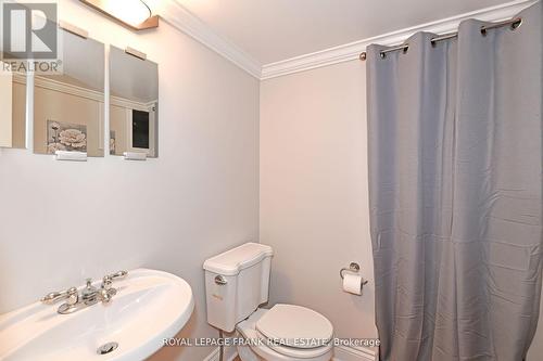 82 Grath Crescent, Whitby (Blue Grass Meadows), ON - Indoor Photo Showing Bathroom