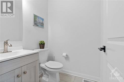 427 Kayak Street, Ottawa, ON - Indoor Photo Showing Bathroom