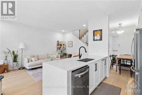 427 Kayak Street, Ottawa, ON - Indoor Photo Showing Kitchen