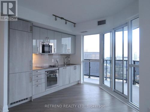 3404 - 77 Mutual Street, Toronto, ON - Indoor Photo Showing Kitchen