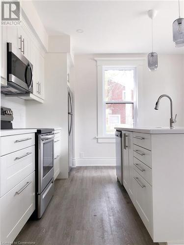 Unit A - Main Level - 806 Duke Street, Cambridge, ON - Indoor Photo Showing Kitchen