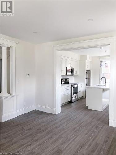 Unit A - Main Level - 806 Duke Street, Cambridge, ON - Indoor Photo Showing Kitchen