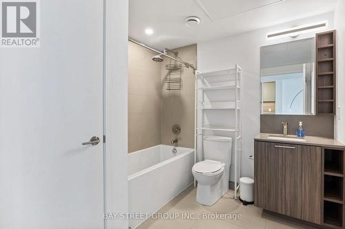 3301 - 19 Western Battery Road, Toronto, ON - Indoor Photo Showing Bathroom