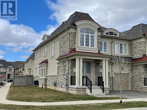 563 Stream Crescent, Oakville, ON - Outdoor With Facade