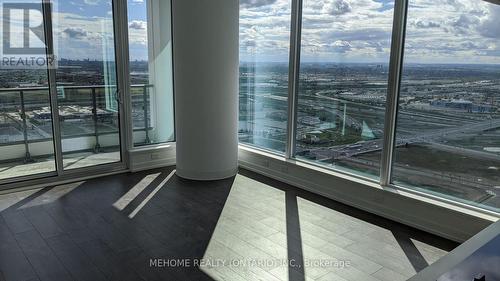 4809 - 5 Buttermill Avenue, Vaughan, ON - Indoor Photo Showing Other Room