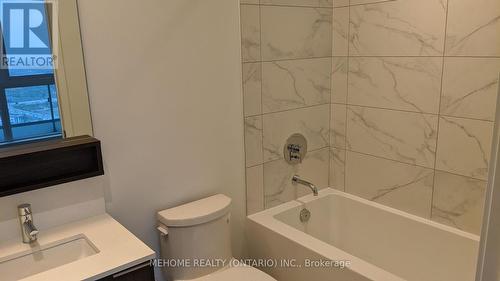 4809 - 5 Buttermill Avenue, Vaughan, ON - Indoor Photo Showing Bathroom