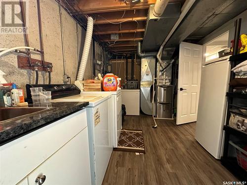 37 King Crescent, Humboldt, SK - Indoor Photo Showing Laundry Room