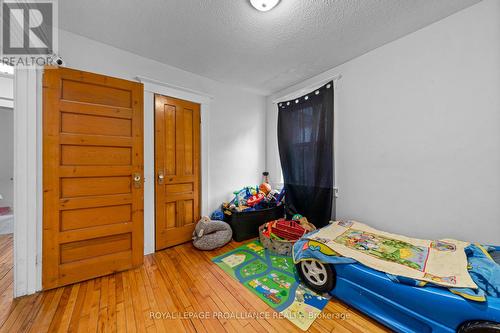 21/23 Spring Street, Quinte West, ON - Indoor Photo Showing Bedroom