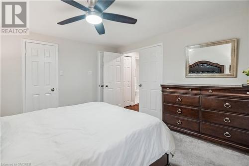 1513 Upper Middle Road Unit# 3, Burlington, ON - Indoor Photo Showing Bedroom