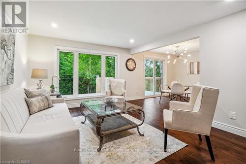 3 - 1513 Upper Middle Road, Burlington (Tyandaga), ON - Indoor Photo Showing Living Room