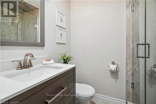 3 - 1513 Upper Middle Road, Burlington (Tyandaga), ON - Indoor Photo Showing Bathroom