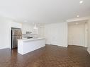 Salon - 414-4350 Rue Sherbrooke O., Westmount, QC  - Indoor Photo Showing Kitchen 