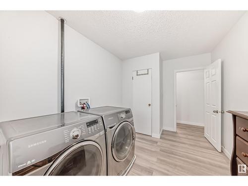 13511 127 St Nw, Edmonton, AB - Indoor Photo Showing Laundry Room