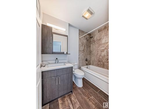 13511 127 St Nw, Edmonton, AB - Indoor Photo Showing Bathroom