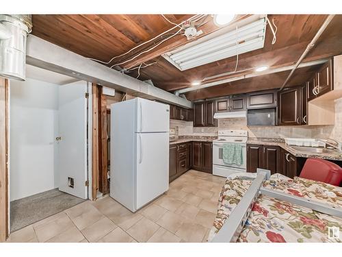 13511 127 St Nw, Edmonton, AB - Indoor Photo Showing Kitchen With Double Sink