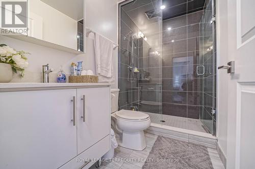 1808 - 85 Oneida Crescent, Richmond Hill, ON - Indoor Photo Showing Bathroom