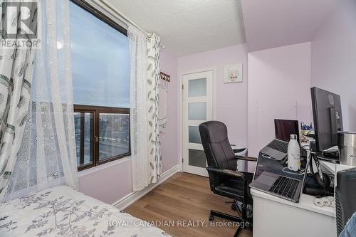 1102 - 25 Agnes Street, Mississauga, ON - Indoor