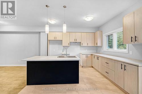 357 Gordon Avenue E, Fort Erie, ON - Indoor Photo Showing Kitchen