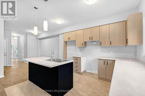 357 Gordon Avenue E, Fort Erie, ON - Indoor Photo Showing Kitchen