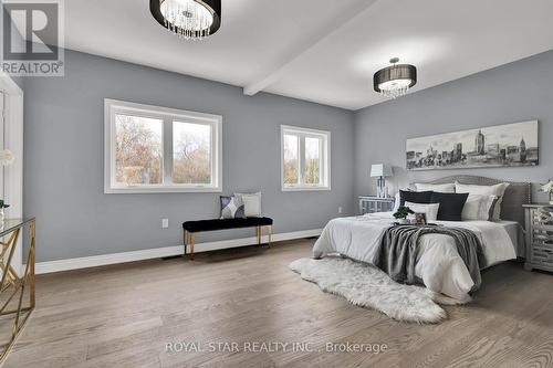 1372 Maple Road, Innisfil, ON - Indoor Photo Showing Bedroom