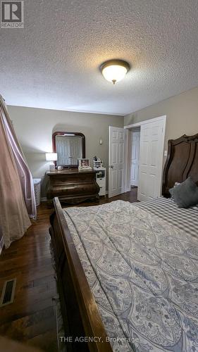 63 Somerset Drive, Brampton, ON - Indoor Photo Showing Bedroom