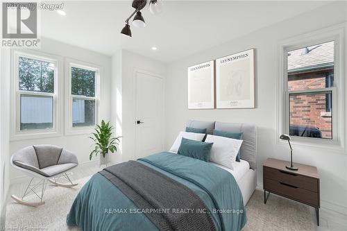 316 Houghton Avenue, Hamilton, ON - Indoor Photo Showing Bedroom