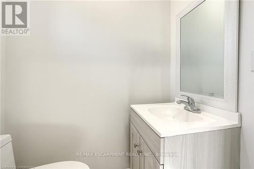 316 Houghton Avenue, Hamilton, ON - Indoor Photo Showing Bathroom