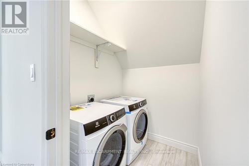 316 Houghton Avenue, Hamilton, ON - Indoor Photo Showing Laundry Room