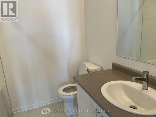 788 Heathrow Path, Oshawa, ON - Indoor Photo Showing Bathroom