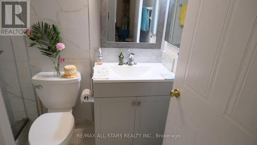 332 - 3 Greystone Walk Drive, Toronto, ON - Indoor Photo Showing Bathroom