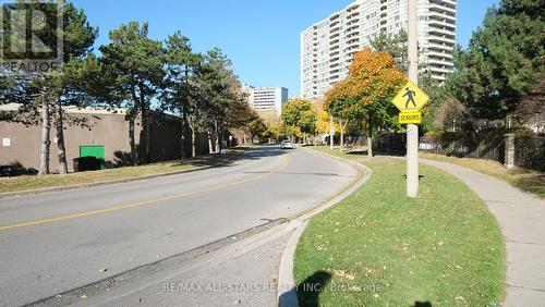 332 - 3 Greystone Walk Drive, Toronto, ON - Outdoor