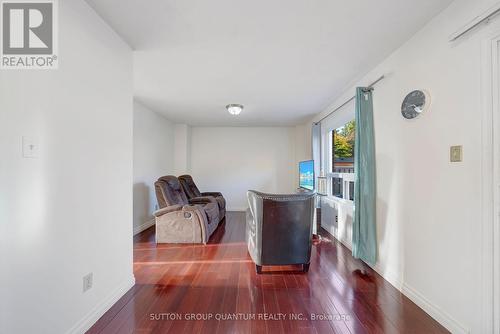 7421 Doverwood Drive, Mississauga, ON - Indoor Photo Showing Other Room