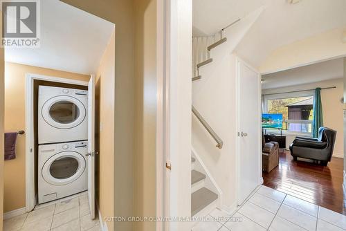 7421 Doverwood Drive, Mississauga, ON - Indoor Photo Showing Laundry Room