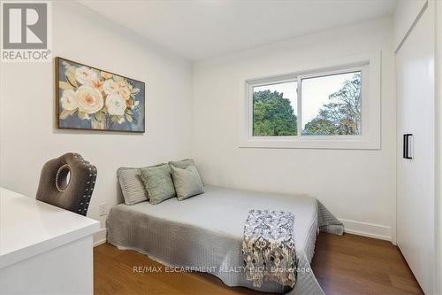 5394 Bird Cage Walk, Burlington, ON - Indoor Photo Showing Bedroom