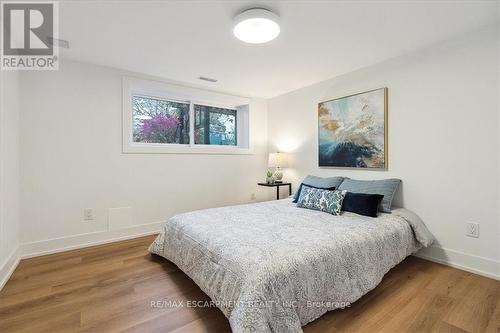 5394 Bird Cage Walk, Burlington, ON - Indoor Photo Showing Bedroom