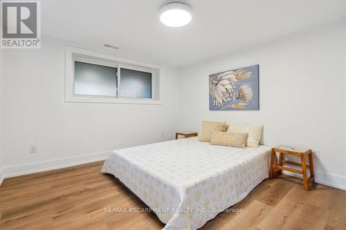 5394 Bird Cage Walk, Burlington, ON - Indoor Photo Showing Bedroom