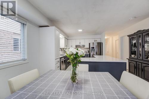 45 Critcher Avenue, Cambridge, ON - Indoor Photo Showing Dining Room