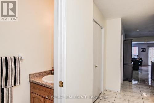 45 Critcher Avenue, Cambridge, ON - Indoor Photo Showing Bathroom